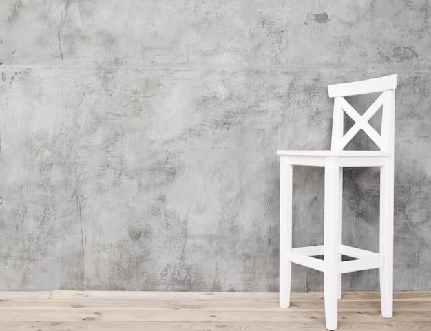 Chair Makeover: Chalk Paint Bar Stools