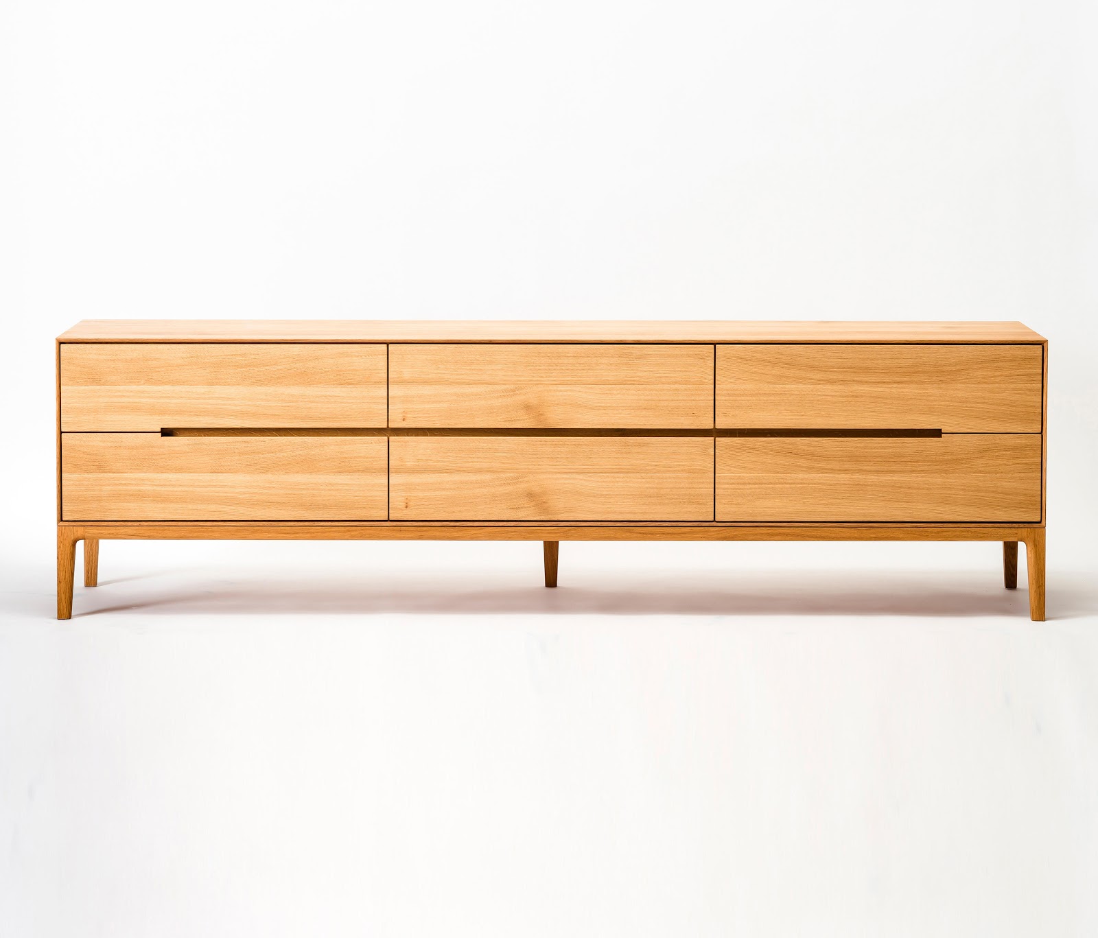 Horizontal Cabinets: Optimize Storage Space with Style