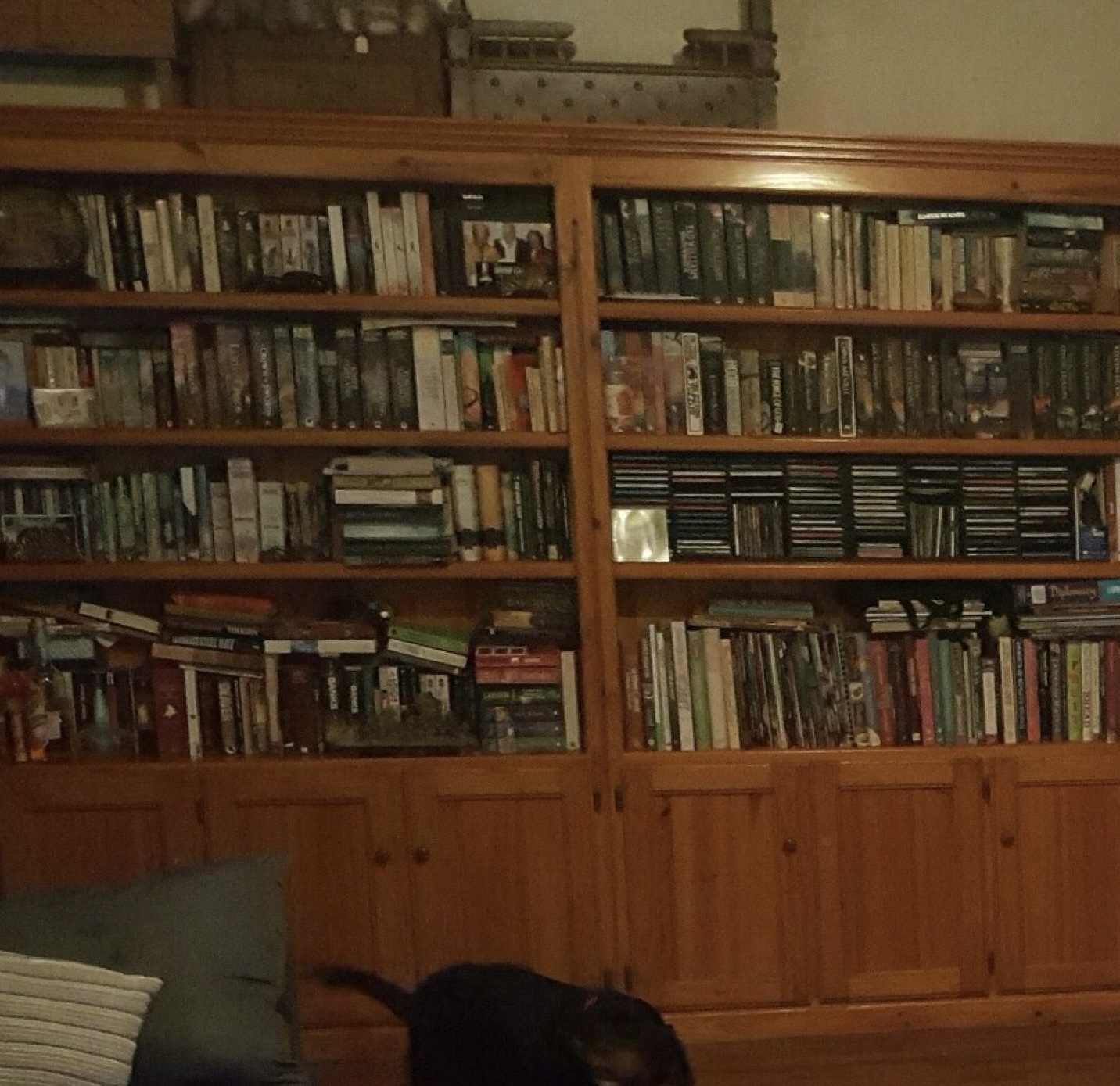 Explore 80s Bookshelf Classics – Classic Stories